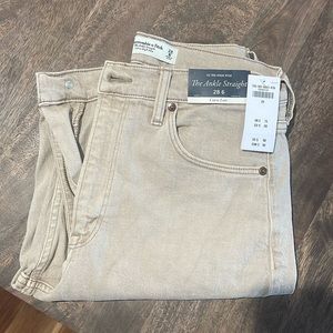 Ultra high rise ankle straight curve love Abercrombie jeans